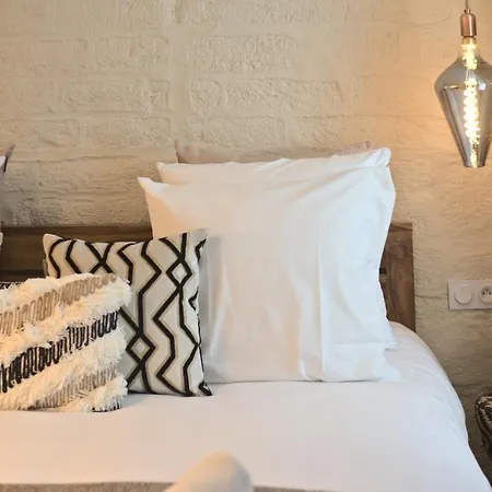 The Charming Luxembourg Garden Appartement