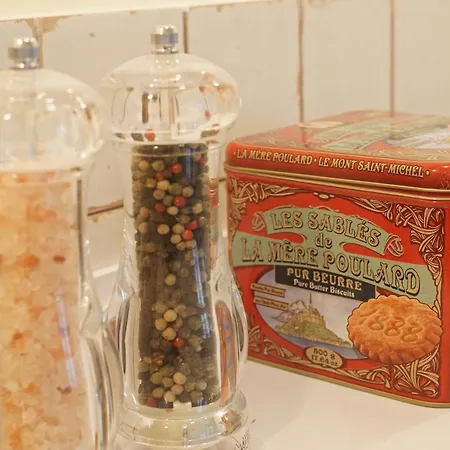 The Charming Luxembourg Garden Appartement *